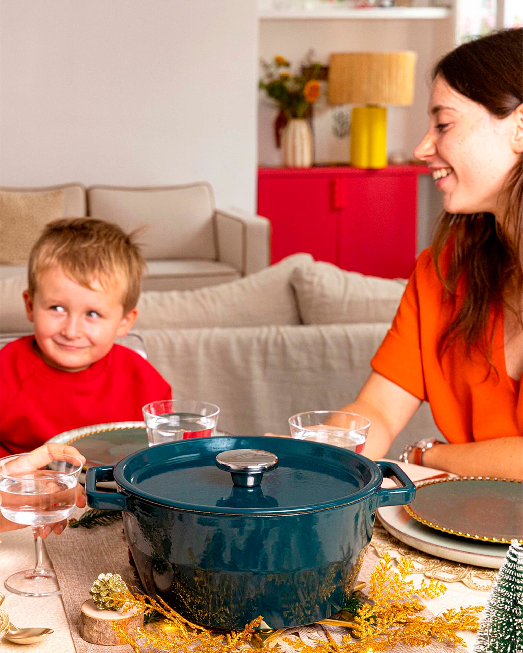 Litinový kastrol s poklicí PYREX 4l zelený - Obrázek 2