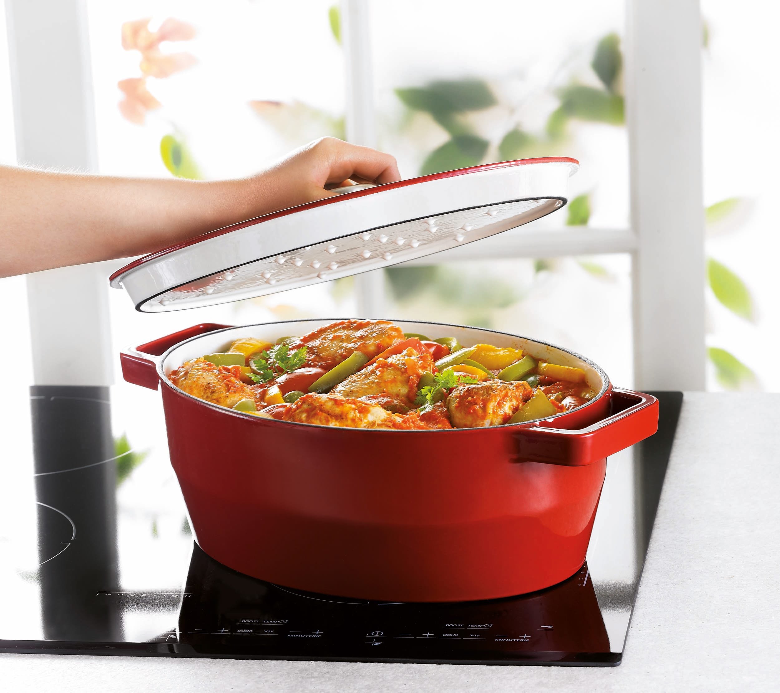 Litinový kastrol s poklicí PYREX 6l červený - Obrázek 2